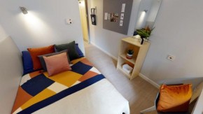 Ensuite Bedrooms at Great Newton House in Liverpool